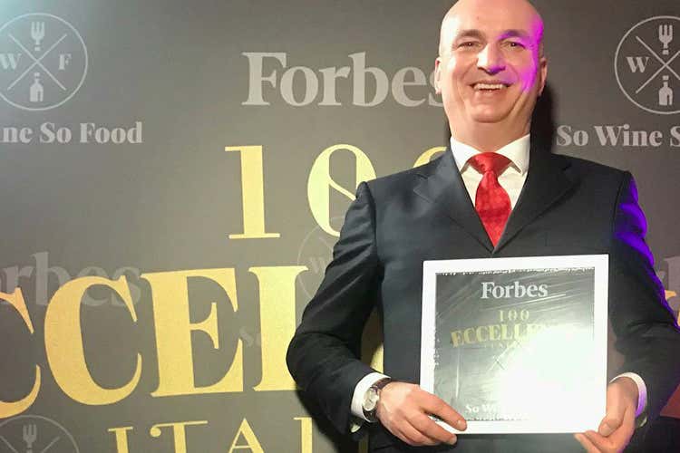 Silvano De Rosa - Duetorrihotels, mai un giorno chiusi Ora plexiglass per tutelare il buffet