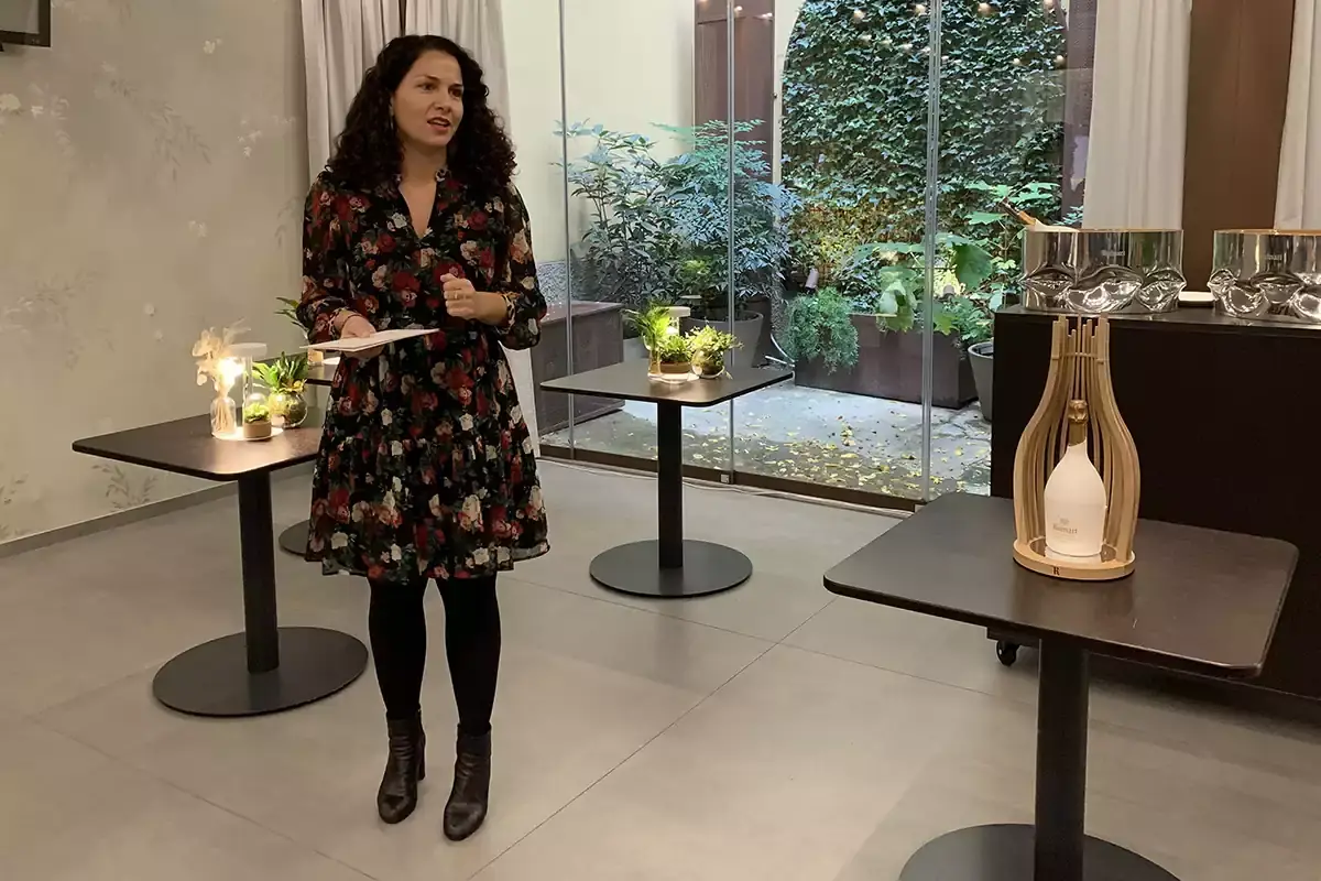 Silvia Rossetto Esperienza immersiva e sensoriale con Champagne Ruinart