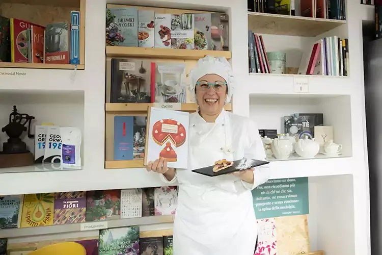 Festina Lente, delivery e cultura: aperitivo a casa con letture online