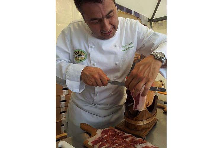Simone Fracassi - Simone Fracassi: «Pizza e carne insieme? Una collaborazione gourmet da provare» Simone Fracassi - Simone Fracassi: «Pizza e carne insieme? Una collaborazione gourmet da provare»