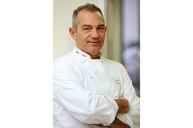 Andrea Urbani (Al 26&deg; Simposio Tecnico AMPI tema cardine, l'innovazione in pasticceria)