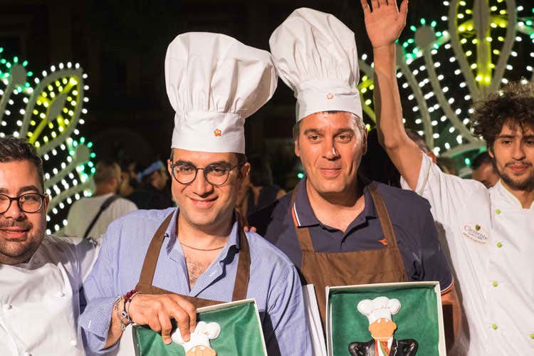 Sindaci ai fornelli!, l'epilogo Vince la coppia Melpignano-Castellaneta Sindaci ai fornelli!, l'epilogo Vince la coppia Melpignano-Castellaneta