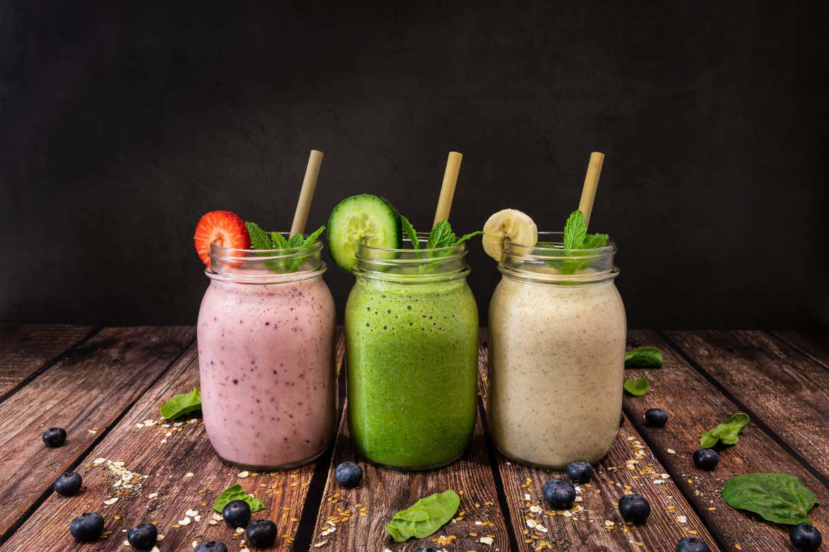 Cinque smoothies, estratti e frullati perfetti per un’ estate in forma