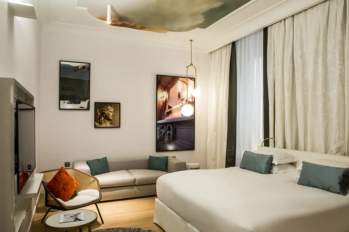 Camere con arredi sontuosi e comfort esclusivi Sofitel Villa Borghese, dove Parigi abbraccia Roma