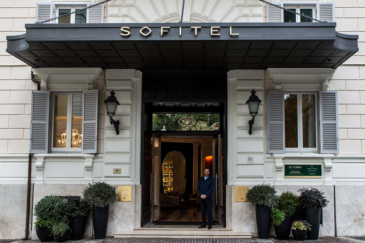 È considerato un piccolo angolo di Francia nel cuore della Capitale Sofitel Villa Borghese, dove Parigi abbraccia Roma È considerato un piccolo angolo di Francia nel cuore della Capitale Sofitel Villa Borghese, dove Parigi abbraccia Roma