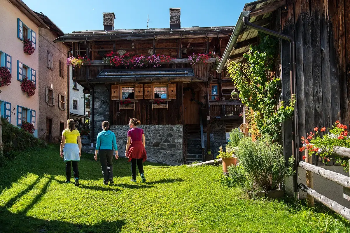 Sottoguda Marmolada da scoprire tra borghi ''dog'', storia e sport in quota