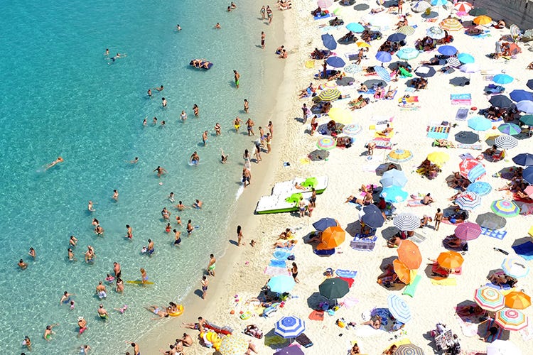 Spiaggia di Tropea - Le 10 spiagge più instagrammate La Scala dei Turchi non teme rivali