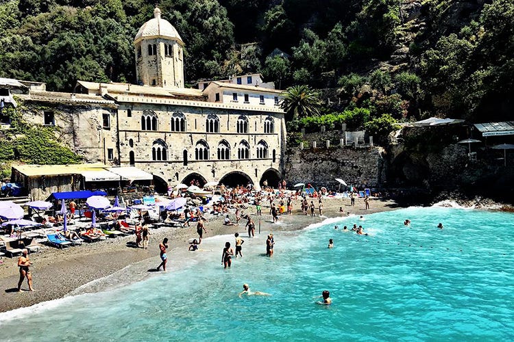 San Fruttuoso - Le 10 spiagge più instagrammate La Scala dei Turchi non teme rivali