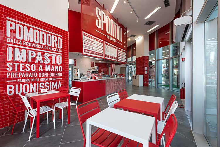 Spontini a Milano non è solo pizza Tra i progetti c'è anche la solidarietà Spontini a Milano non è solo pizza Tra i progetti c'è anche la solidarietà