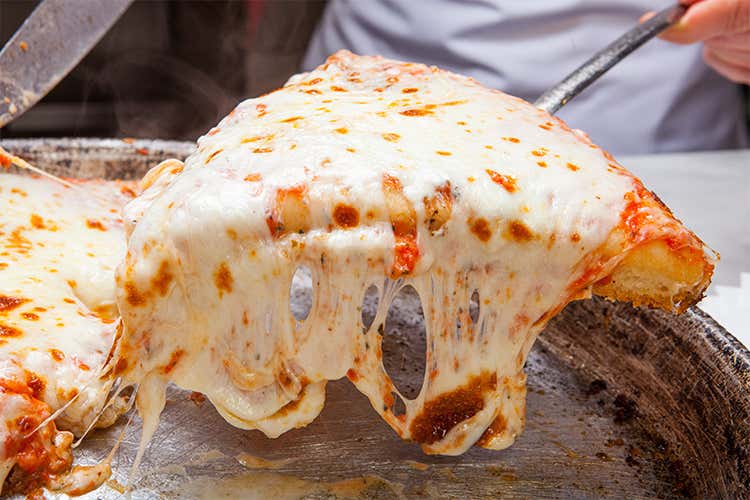 Spontini a Milano non è solo pizza Tra i progetti c'è anche la solidarietà Spontini a Milano non è solo pizza Tra i progetti c'è anche la solidarietà