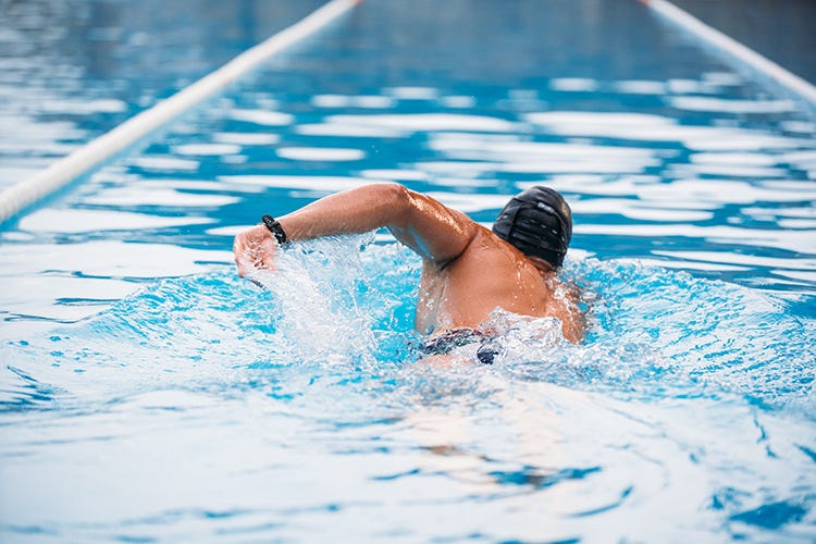 Il nuoto è uno degli sport più completi - Sport individuali, sfida personale Più responsabilità, meno pressioni
