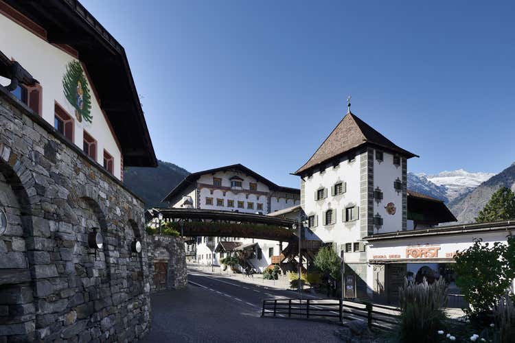 I celebri bicchierini di Birra Forst  protagonisti di 7 nuovi spot tv