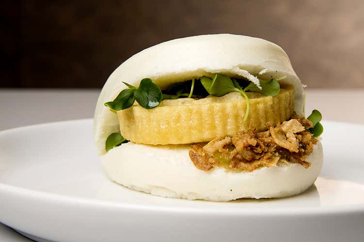 Bao, panini morbidi cotti al vapore farciti di carne, pesce e verdure (Staj, il primo Noodle bar di Napoli)