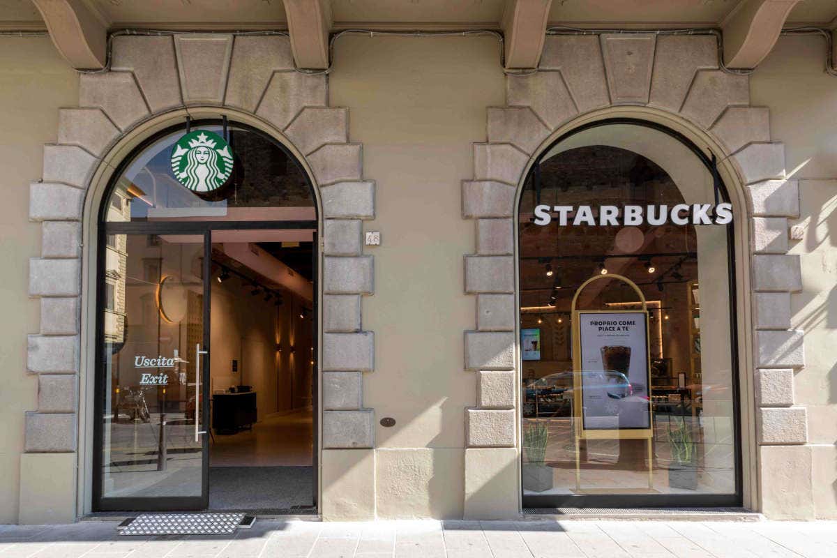 Il nuovo Starbucks di via Cerretani a Firenze Starbucks nuova apertura a Firenze Il nuovo Starbucks di via Cerretani a Firenze Starbucks nuova apertura a Firenze