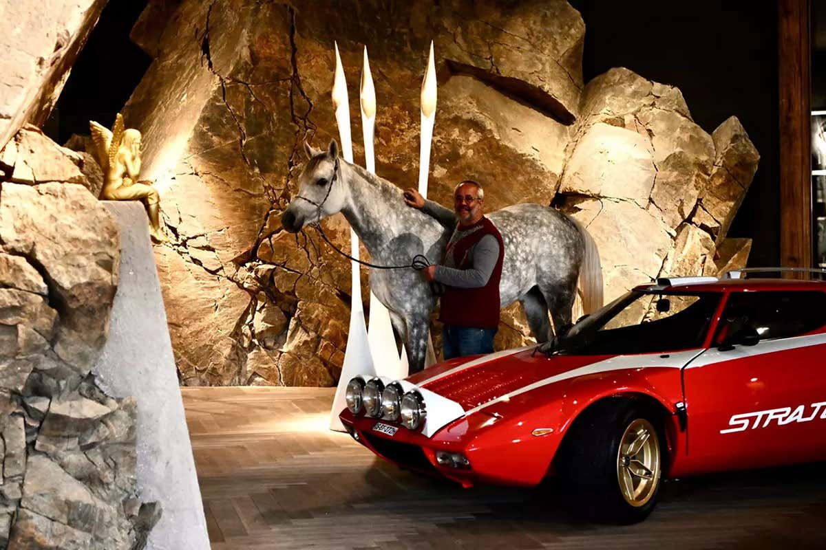 Stephan Pramstrahler, uno dei purosangue e la Lancia Stratos Arte gusto e cavalli affiancano le nuove splendide suite alla Gallaria del Turm