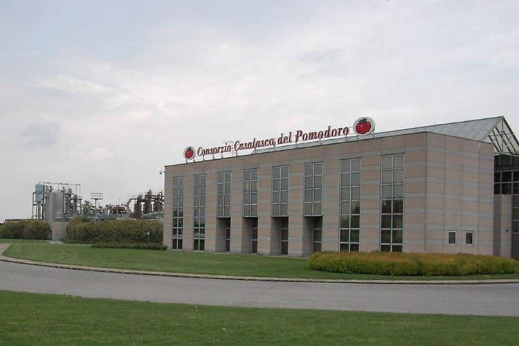 Stop alla fuga dei marchi italiani Casalsco acquista lo storico brand De Rica Stop alla fuga dei marchi italiani Casalsco acquista lo storico brand De Rica