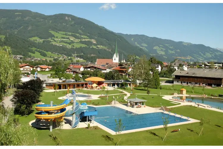 Stumm. Foto: Haun Manfred Un tuffo nei laghi balneabili pi&ugrave; belli del Tirolo austriaco