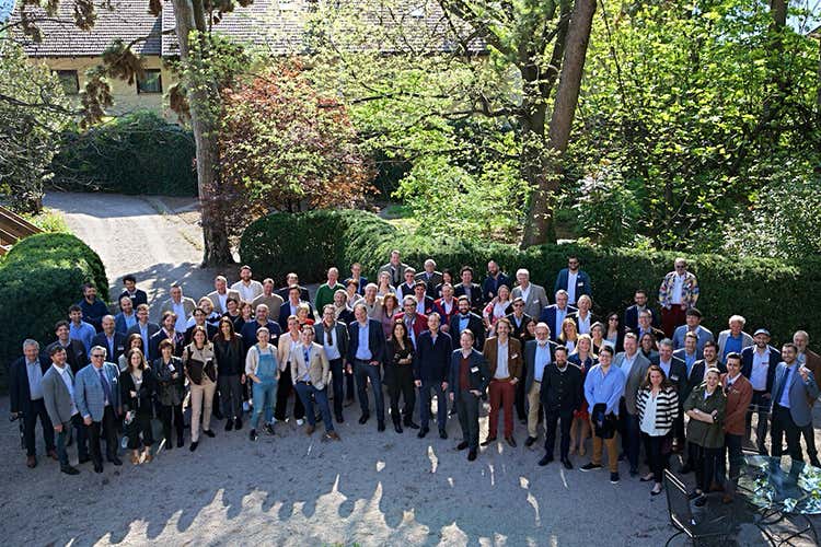 Summa, per i 20 anni si torna alle origini Oltre 1.400 visitatori e 83 produttori