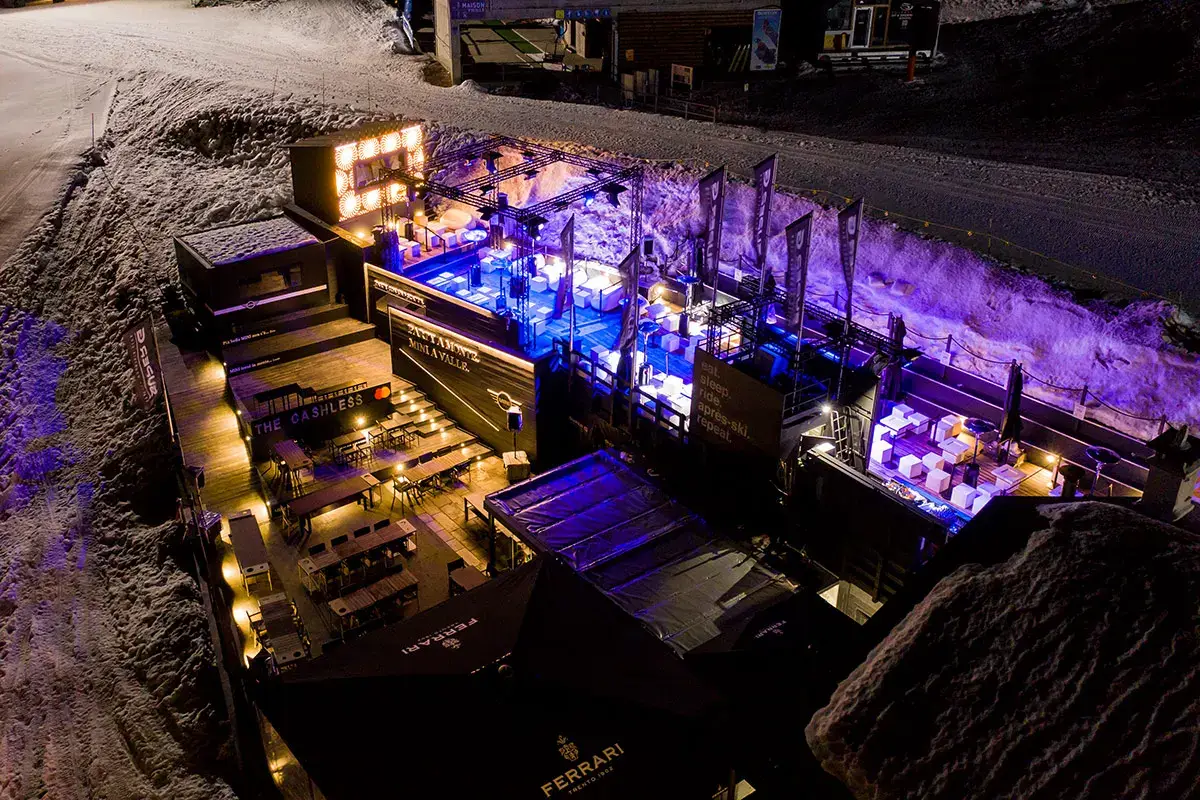 Courmayeur, con Super G e Champagne a porter, l'apr&egrave;s-ski &egrave; tutta un'altra cosa...
