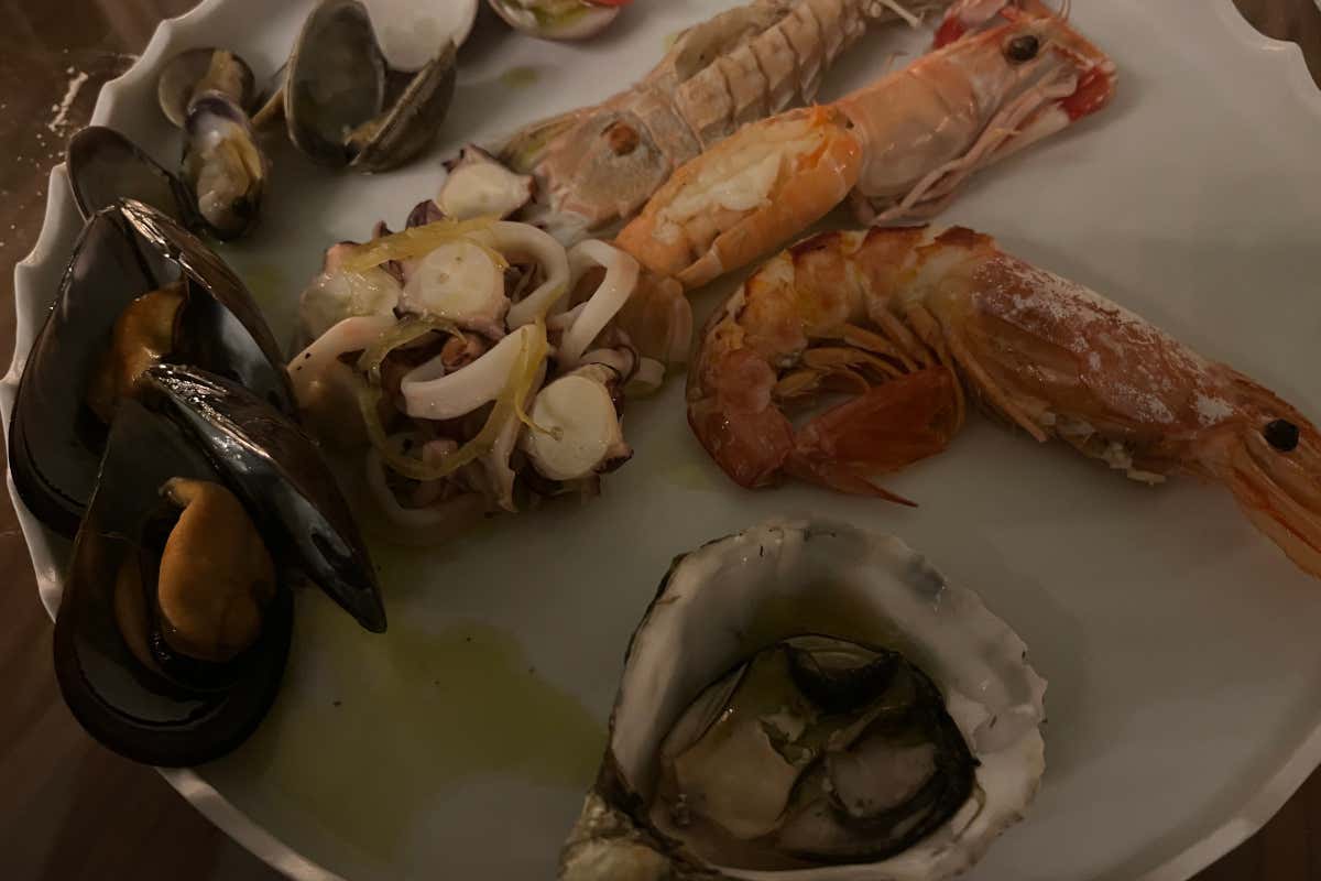 Lait A.Mare, il ristorante in una villa d'epoca che porta il mare in Brianza Lait A.Mare, il ristorante in una villa d'epoca che porta il mare in Brianza