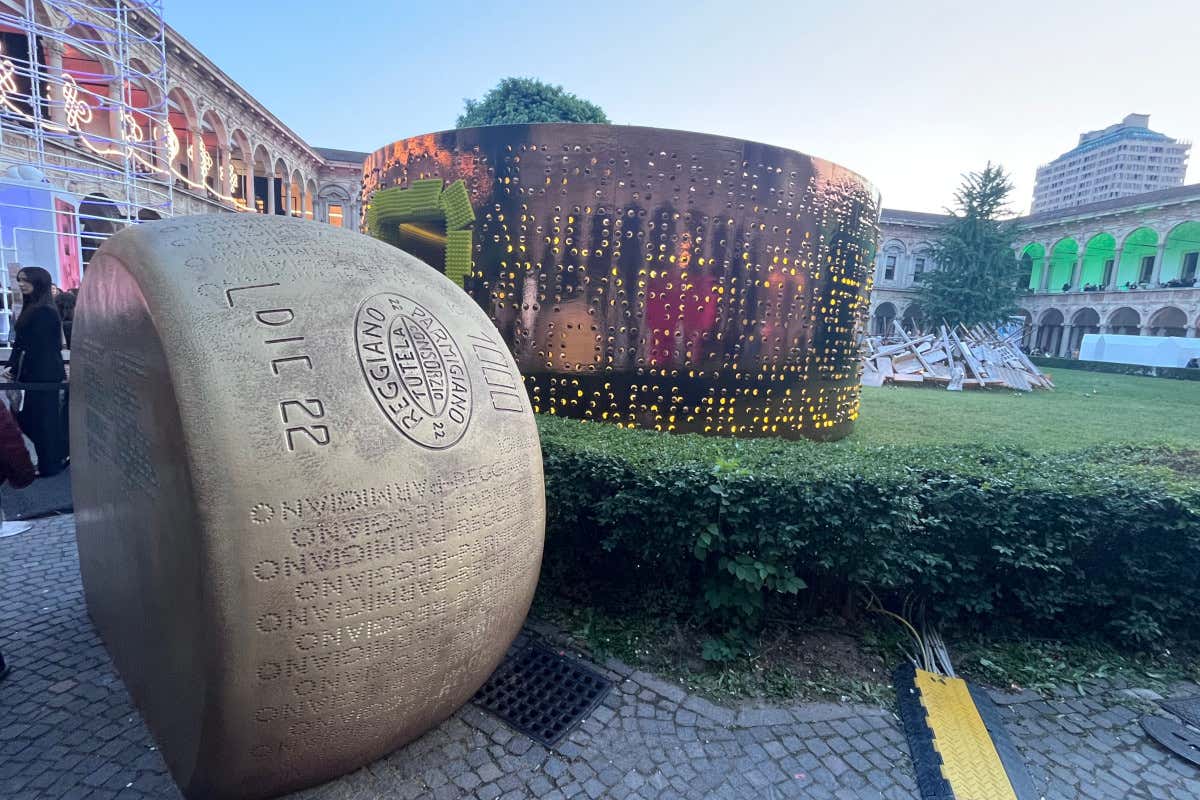 L'installazione di Paola Navone per il Parmigiano Reggiano alla Milano Design Week