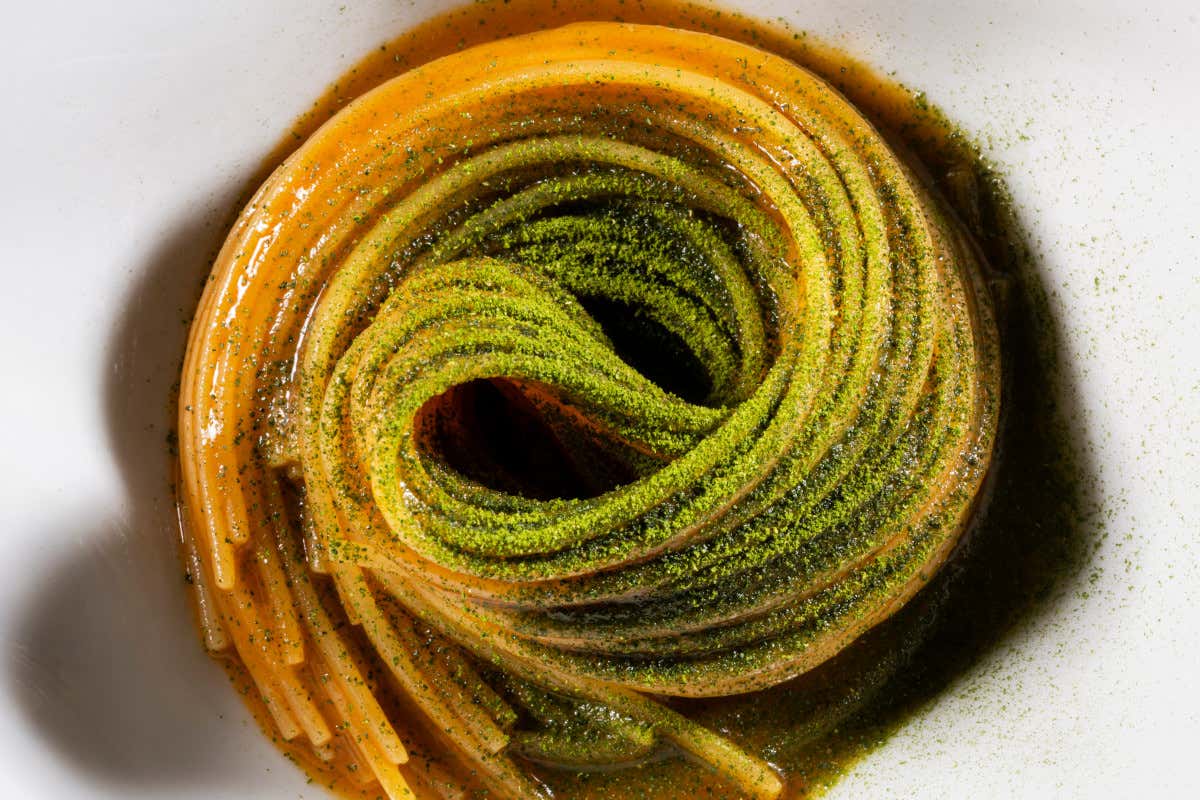 Il ristorante cult di Milano che celebra il vino e l’arte dell’accoglienza