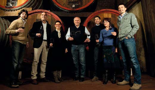 Da sinistra: Giancarlo, Piergiorgio, Erica, Dario, Stefano, Francesca e Pierangelo Tommasi
