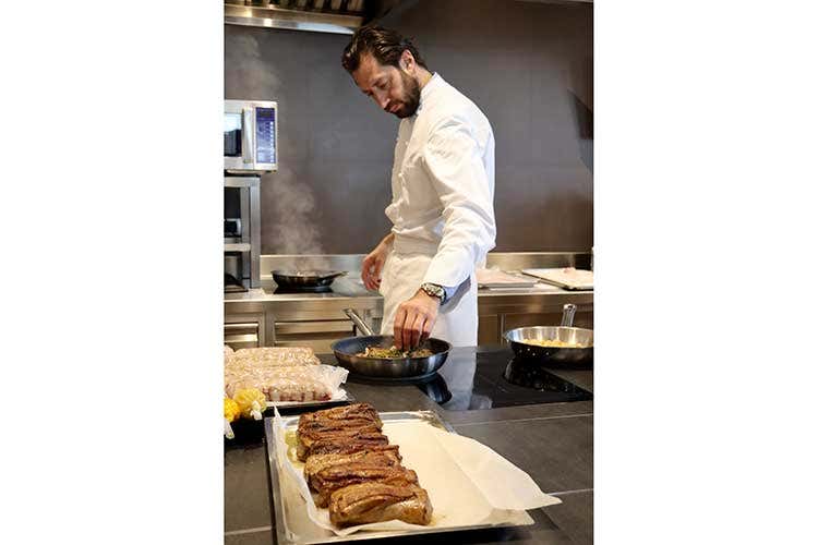 Luigi Taglienti esalta le caratteristiche dell'Agnello gallese Igp - Taglienti ai fornelli per esaltare la qualità dell'Agnello gallese Igp