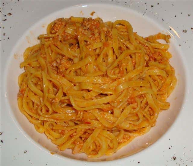 Tagliolini al sugo di pesce del lago