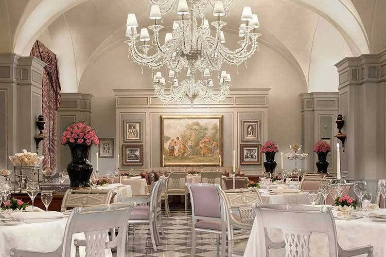 (Tartufi bianchi e vini rossi toscani per una sera al Four Seasons di Firenze)