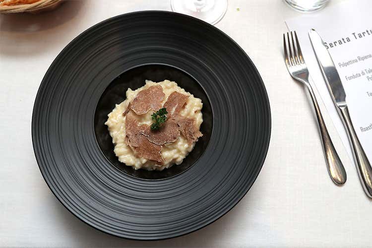 Tartufo d'Alba e Barolo Fontanafredda Una combo vincente da “Giò” a Seriate Tartufo d'Alba e Barolo Fontanafredda Una combo vincente da “Giò” a Seriate