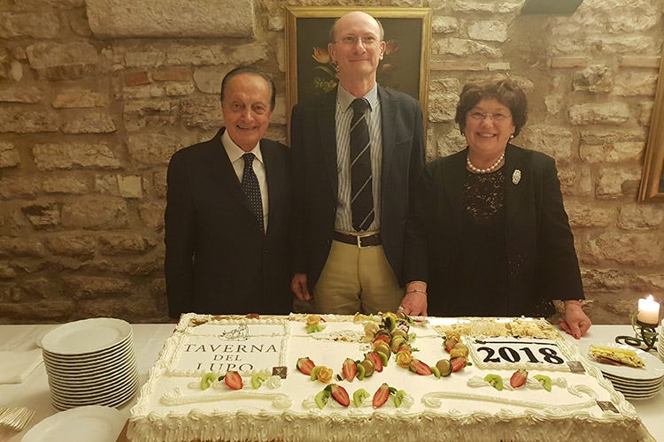 Rodolfo Mencarelli, Filippo Maria Stirati e Lisetta Mencarelli (La Taverna del Lupo festeggia 50 anni Ospiti per l'occasione i fratelli Serva)