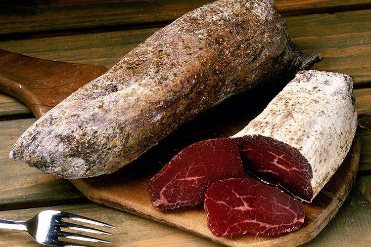 Mocetta (Tecniche antiche per rendere la carne non deperibile)