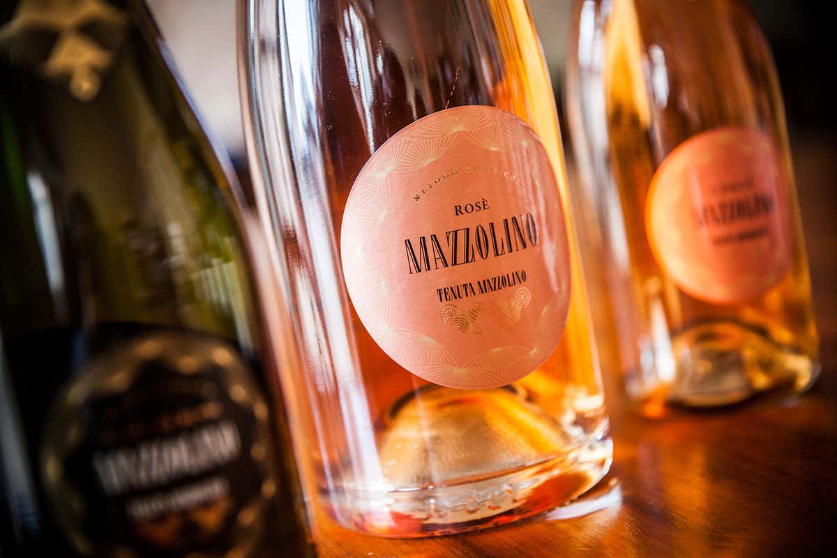 Metodo Classico Ros&egrave; Mazzolino Alla scoperta di una cantina gioiello Tenuta Mazzolino, nell&rsquo;Oltrep&ograve;