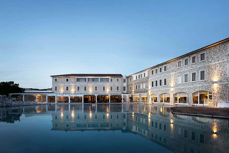 Terme di Saturnia, l’alleanza commerciale con Starhotels (Terme di Saturnia entra nella famiglia Starhotels) Terme di Saturnia, l’alleanza commerciale con Starhotels (Terme di Saturnia entra nella famiglia Starhotels)