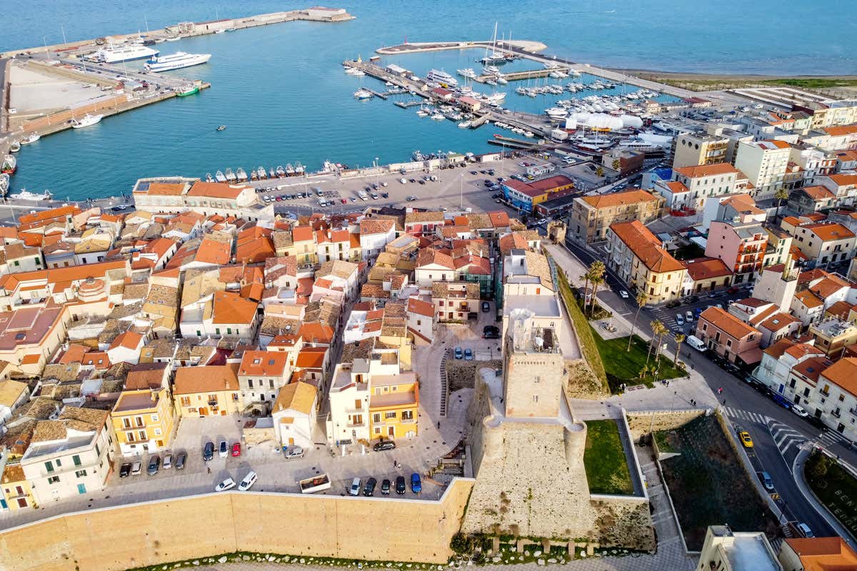 Spiagge dorate, borghi pittoreschi e tradizioni: l'estate magica del Molise