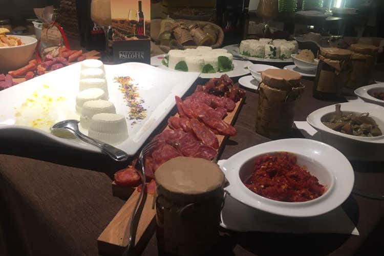 (Il bello e il buono di Vico del Gargano L'evento Terrarancia per San Valentino) (Il bello e il buono di Vico del Gargano L'evento Terrarancia per San Valentino)
