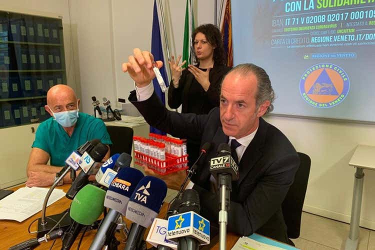 Luca Zaia. Foto: Ansa - Test fai da te in Veneto: Zaia: Ne sperimenteremo 5mila