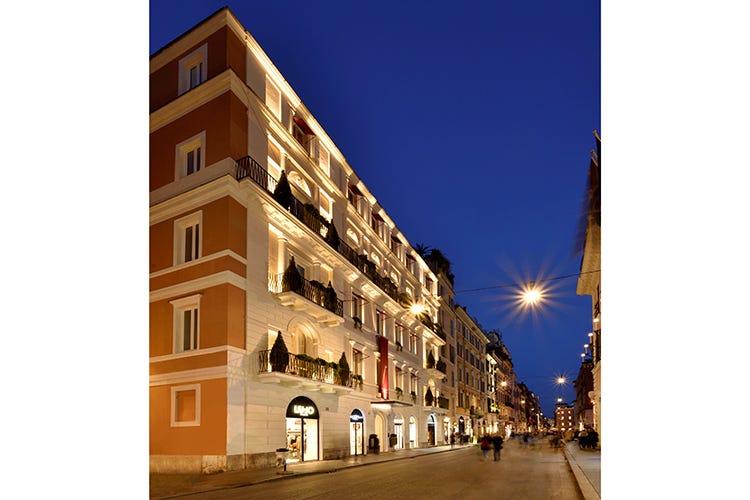 L'esterno del The First Roma Dolce (The First Roma Dolce La pasticceria diventa hotel di lusso)