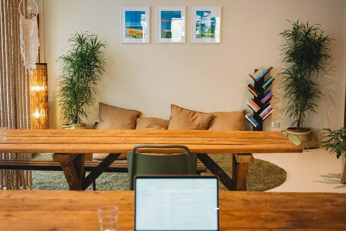 A Milano mette le radici The Seed: caffè, coworking e benessere tra la quiete A Milano mette le radici The Seed: caffè, coworking e benessere tra la quiete