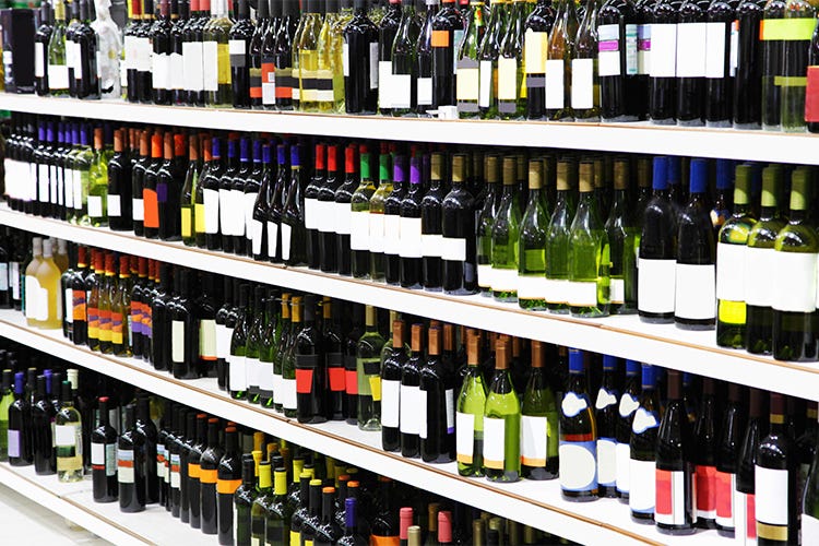 La contraffazione di vino e altri alcolici 
costa 1,3 miliardi di euro annui all’Ue