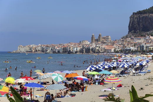 Turismo, aumenta il lavoro nel settore 
con un +8% di italiani in vacanza