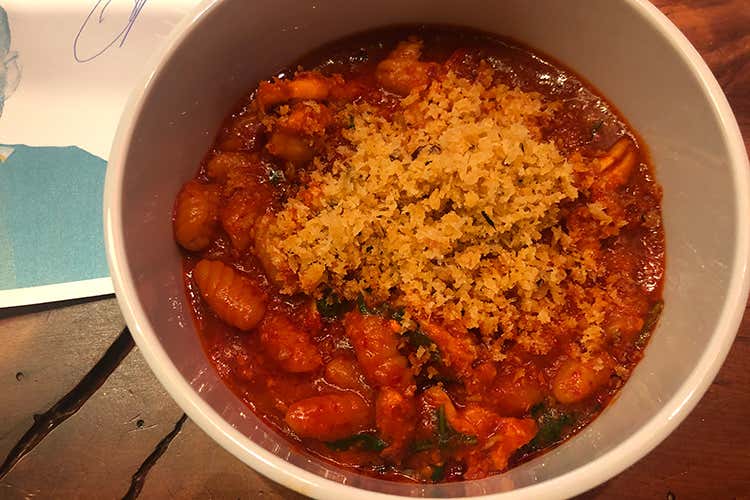 Cavatelli, aragosta, &lsquo;nduja, basilico (Tim Butler nelle cucine di Viva Sapori thai con omaggio all&rsquo;Italia)