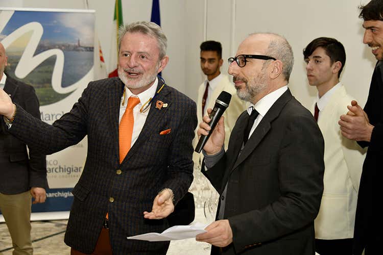 Alberto Lupini e Marco Ardemagni di Caterpillar (Tipicità, 30 iniziative nel 2020 per promuovere il Marche Style) Alberto Lupini e Marco Ardemagni di Caterpillar (Tipicità, 30 iniziative nel 2020 per promuovere il Marche Style)