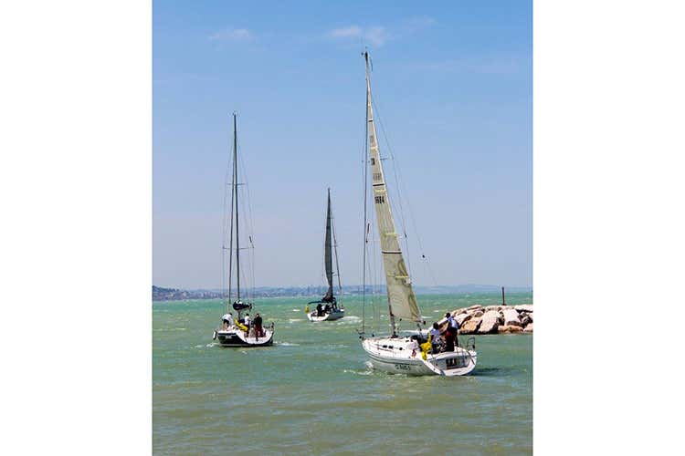 (Tipicit&agrave; in blu Dove il mare incontra le persone)