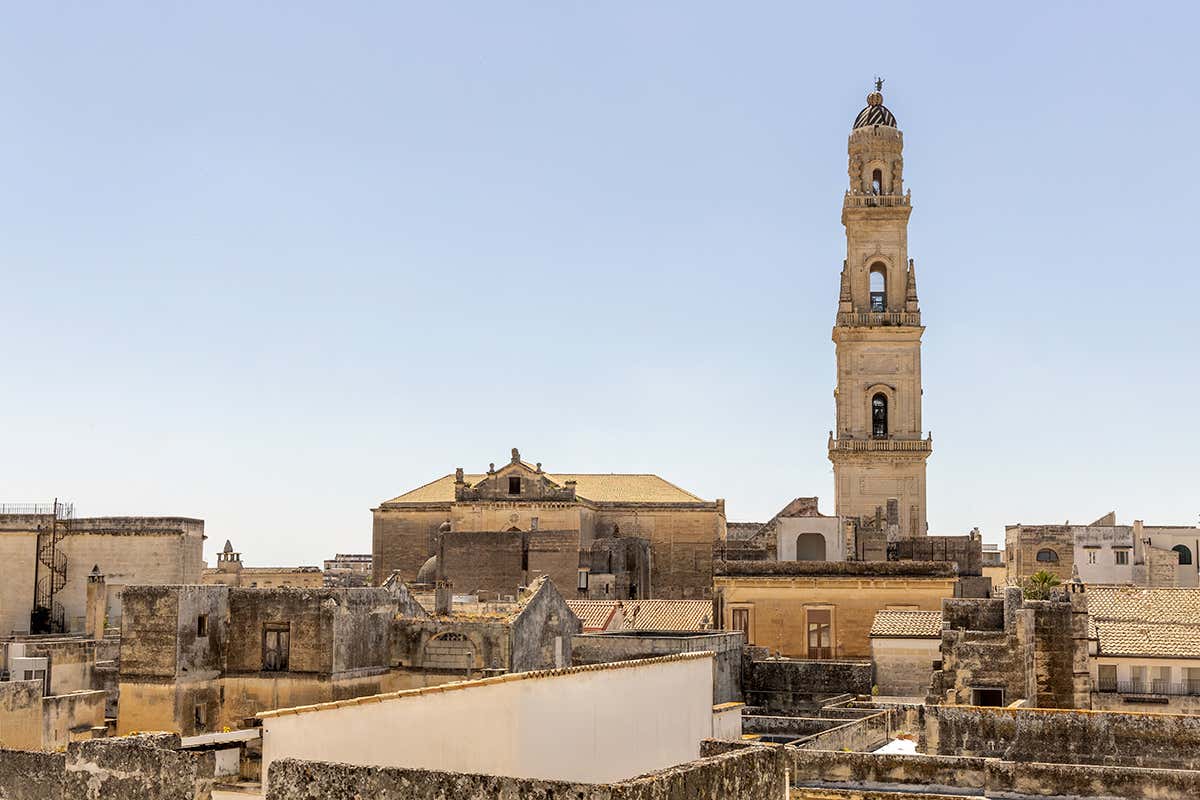 La magia di affacciarsi dalla propria camera e respirare la storia millenaria di Lecce direttamente dalla terrazza privata del Tivoli Palazzo 1880
