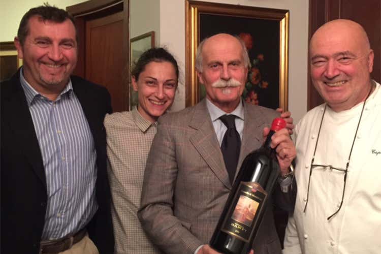 Roberto Duranti, Antonella Federico, Mario Fumagalli e Bruno Federico - Tonno e vino rosso La Caprese  Mozzo