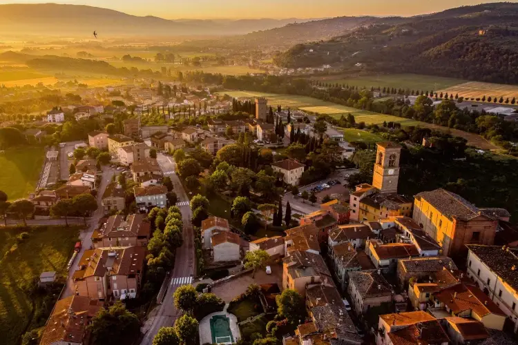 Torgiano In Umbria nei Borghi delle Due Valli