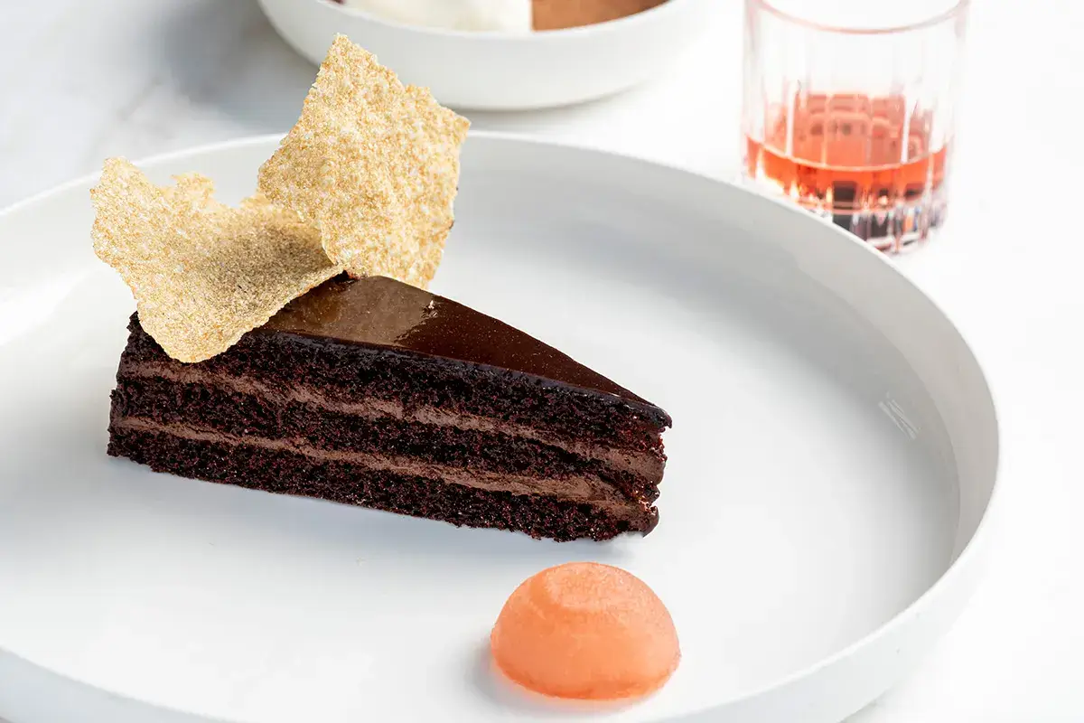 Torta al cioccolato, umeshu e yogurt Torta al cioccolato, umeshu e yogurt