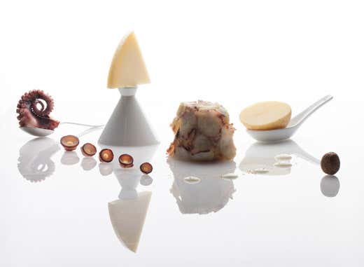 Tortino di patate aspromontane con polipo verace mediterraneo e fonduta di caciocavallo di Ciminà Tortino di patate aspromontane con polipo verace mediterraneo e fonduta di caciocavallo di Ciminà